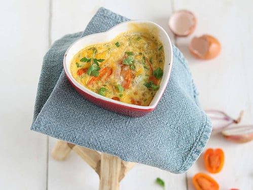 Omelet uit de oven met tomaat en ei