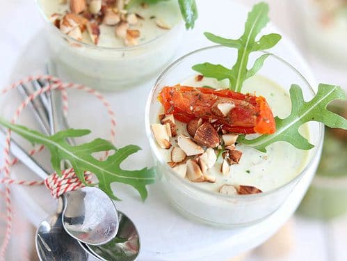 Hartige panna cotta met rucola pesto