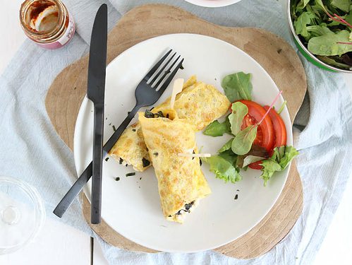 omelet met hüttenkäse en sambal