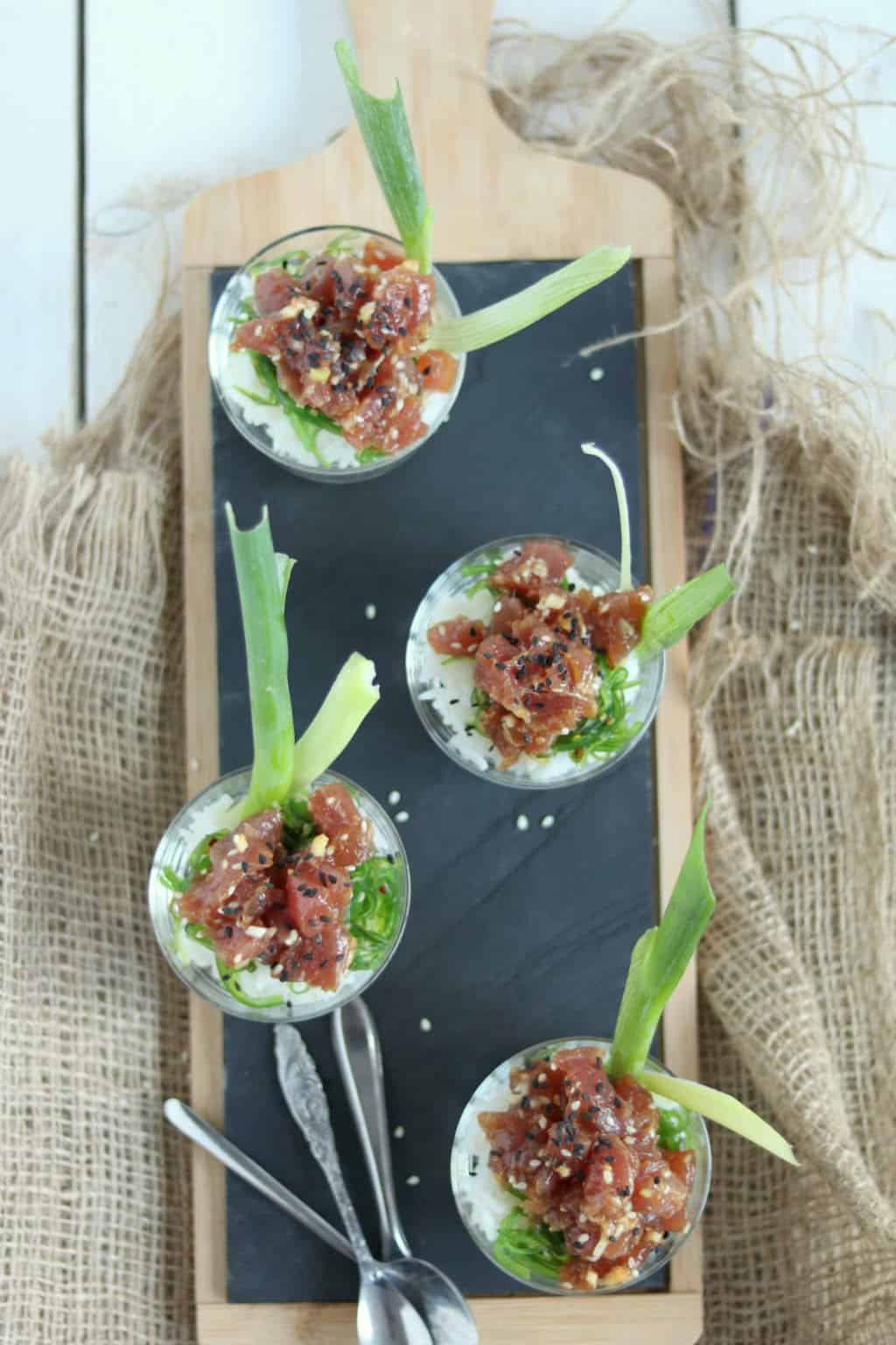 Amuse poke bowl met tonijn