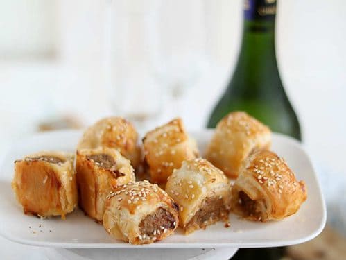 Mini worstenbroodjes, een borrelhapje met 3 ingrediënten