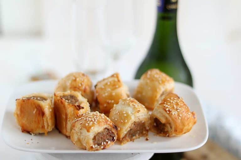Mini worstenbroodjes, een borrelhapje met 3 ingrediënten