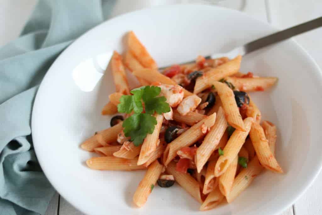 Pasta met kabeljauw en olijven
