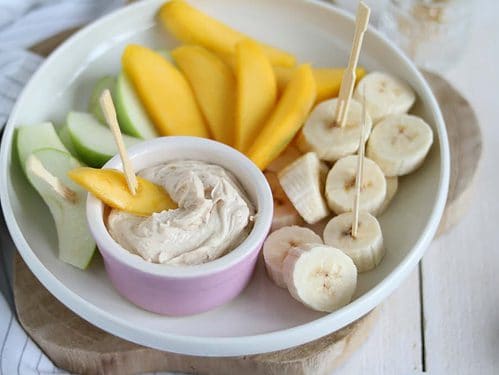 Pindakaas dip met fruit