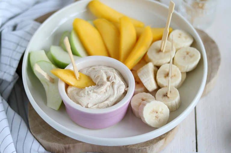 Pindakaas dip met fruit