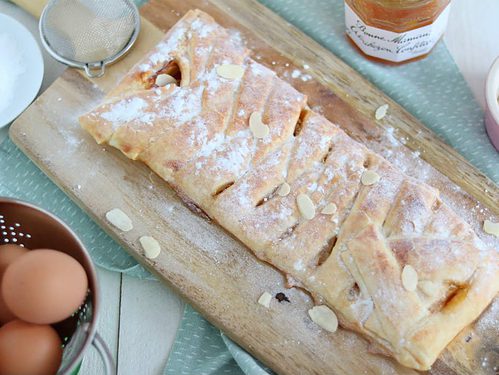 Bladerdeeg brood met abrikozenjam