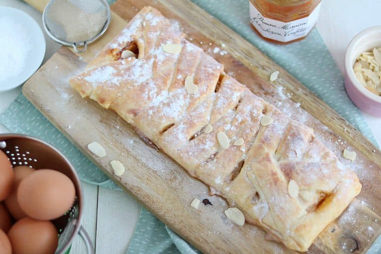 Bladerdeeg brood met abrikozenjam