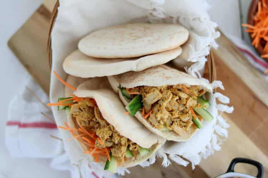 Pita pulled chicken