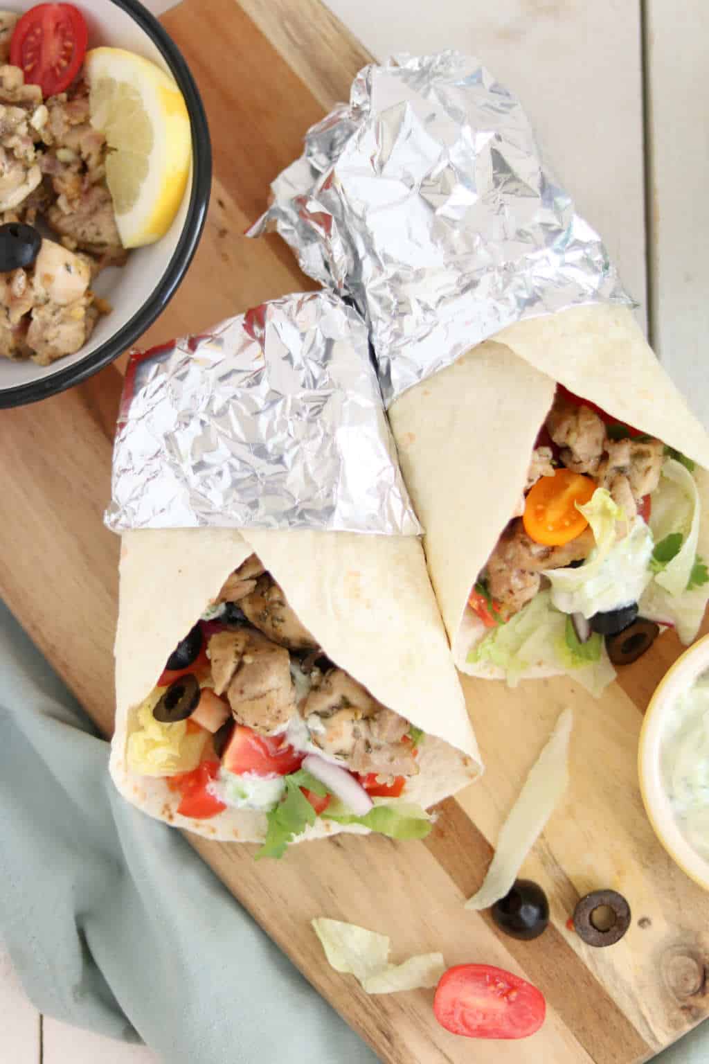 Kip gyros wrap met tzatziki