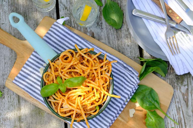 Snelle spaghetti bolognese op de camping