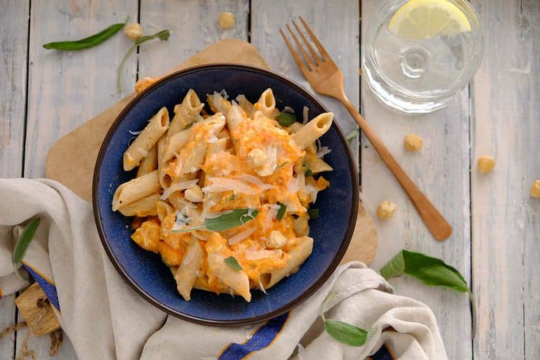 Pasta met pompoen en salie