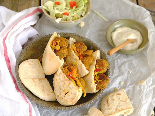 Pita falafel met spitskool