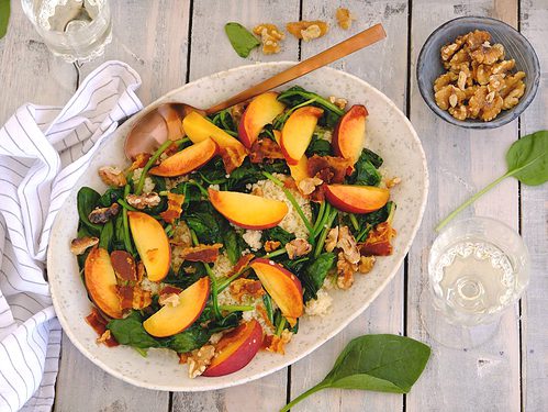 Spinazie salade met nectarine