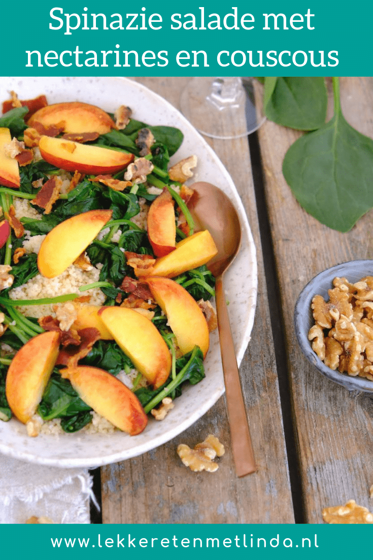 Spinazie salade met nectarine
