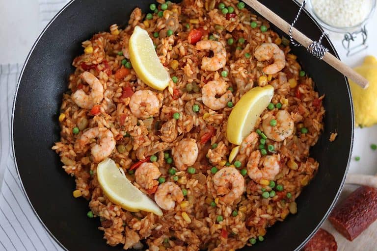 Camping paella uit de skottelbraai