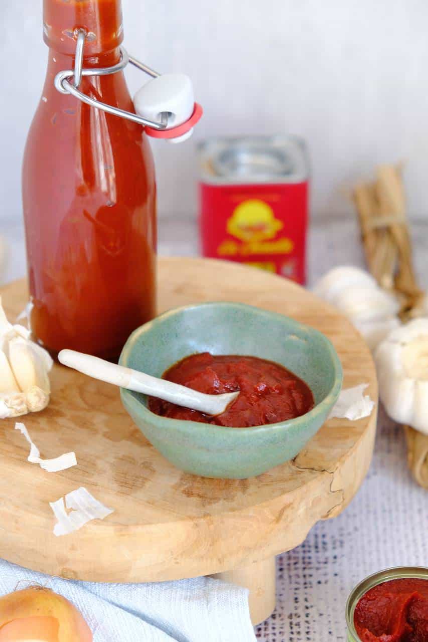Zelf barbecuesaus is makkelijk en lekker.