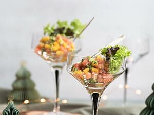 Amuse zalm met avocado en mango