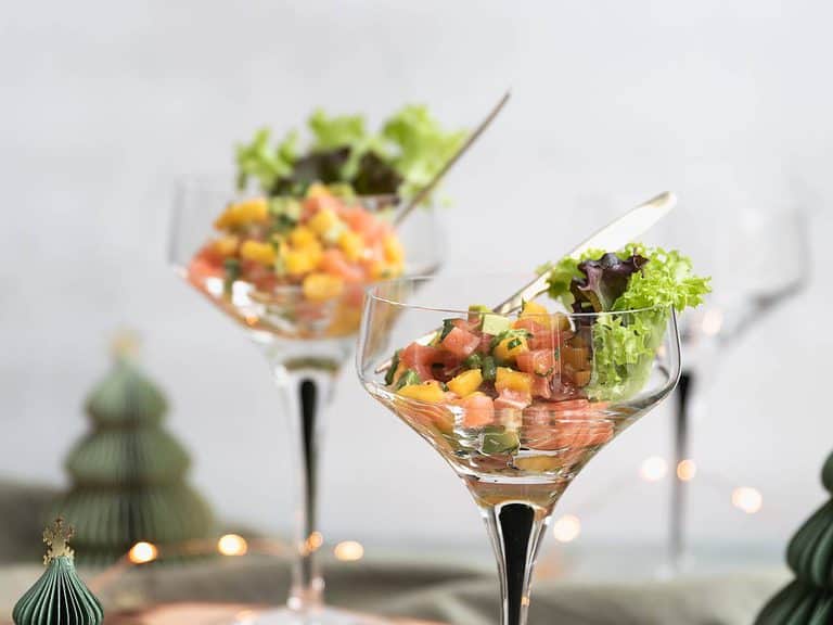 Amuse zalm met avocado en mango