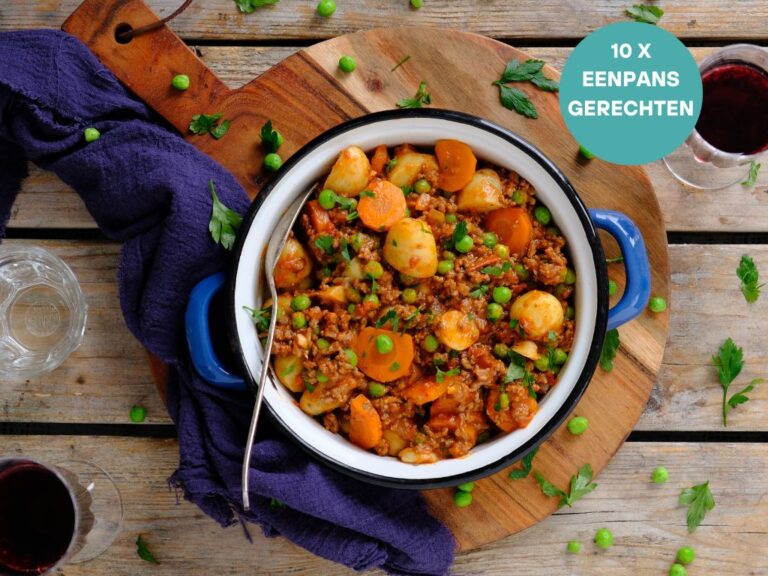 Eenpansgerechten makkelijk en gezond. Van eenpansgerechten met aardappelen, rijst, kip of gehakt. Favoriet bij kinderen zijn de makkelijke eenpansgerechten met pasta. Bekijk hier de recepten van de 10 verschillende eenpansmaaltijden.