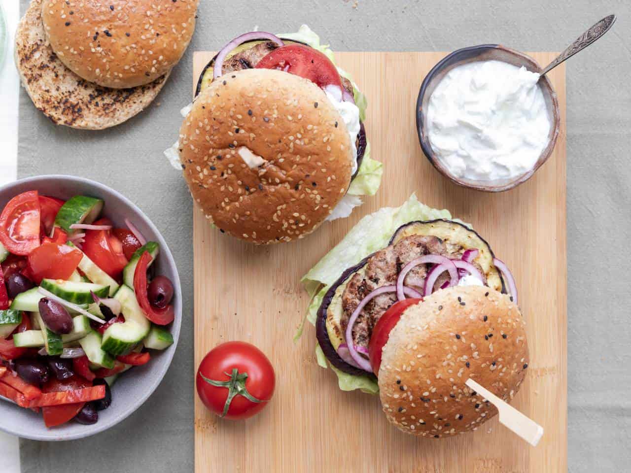 Griekse hamburger met feta