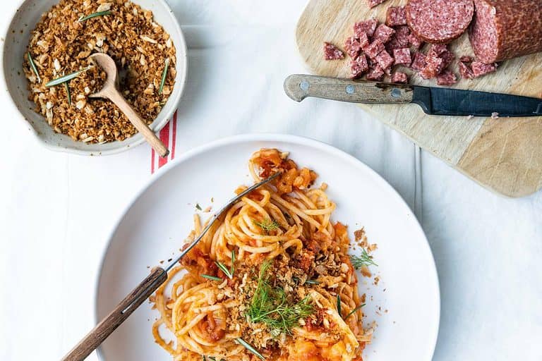 Pasta met salami worst
