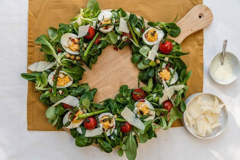 Gevulde eieren krans salade 1 a
