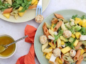 Geitenkaas salade met honing mosterd dressing