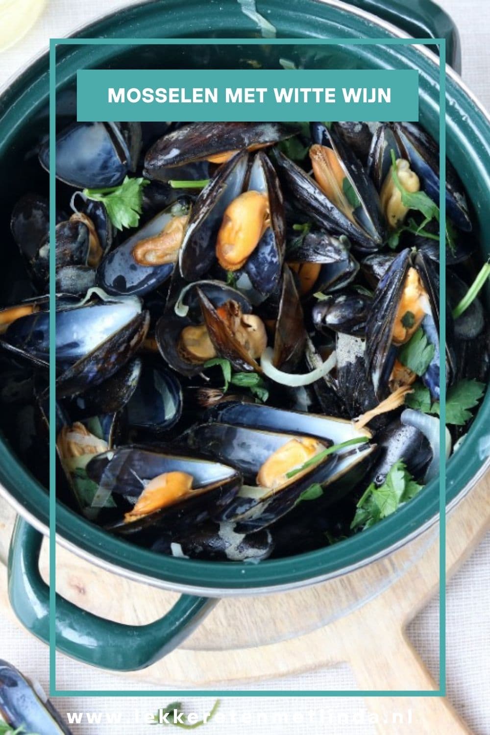Mosselen recept met wijn en kruidenboter.